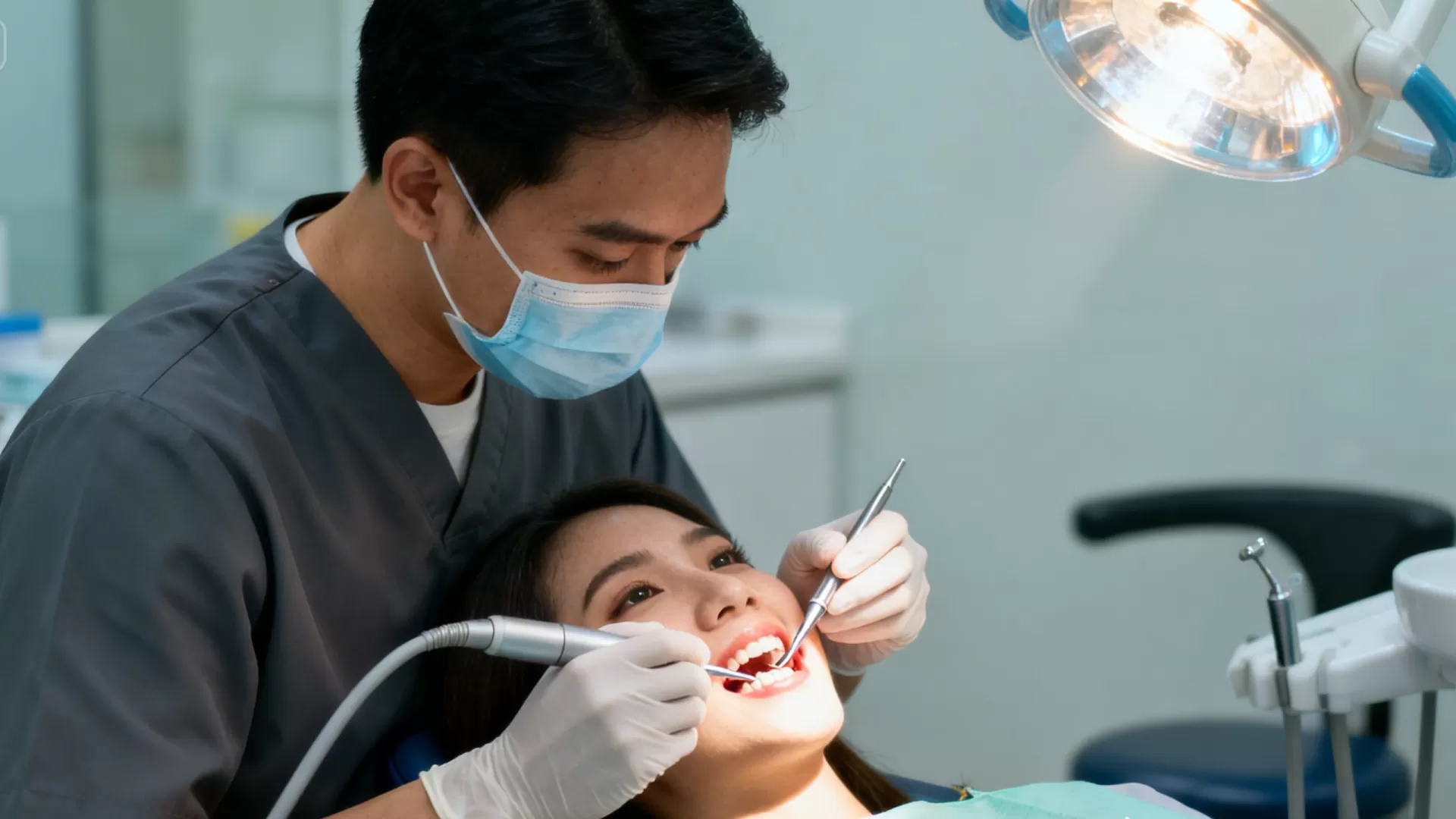 Máy lấy cao răng nha khoa: Nên chọn loại nào cho phòng khám?